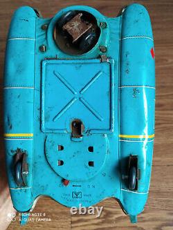 Rare vintage battery powered SPACE SCOUT tin Space toy of 60's made in Japan