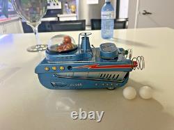 Rare vintage battery powered SPACE TANK tin Space toy of 60's made in Japan