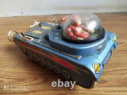 Rare vintage battery powered SPACE TANK tin Space toy of 60's made in Japan