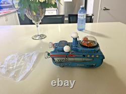 Rare vintage battery powered SPACE TANK tin Space toy of 60's made in Japan