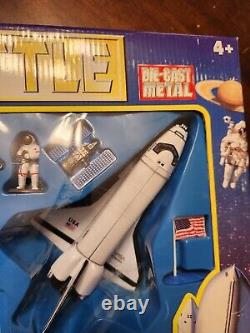 Realtoy Space Shuttle Set Die Cast Metal Nasa 38920 Vintage New Launching Truck