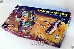 Revell Space Station Vintage 1959 Model Kit 196 Unused Rocket Space Ship Toy