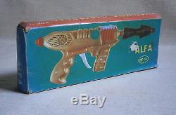 SPACE RAY GUN NIB Nr 50 FRICTION SPARKING PLASTIC MADE IN GREECE by ALFA Vintage