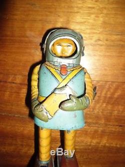 SPACE TROOPER Robot by HAJI 1955 Astronaut RARE vintage tin toy wind up Japan