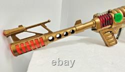 Scarce Vintage Toy Taiyo Space Pilot Jet Ray Gun works sparks & noise AF