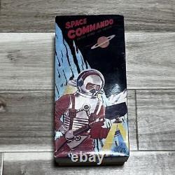 Tinplate Astronaut SPACE COMMANDO Wind-up Type Vintage Tin Toy Showa Retro