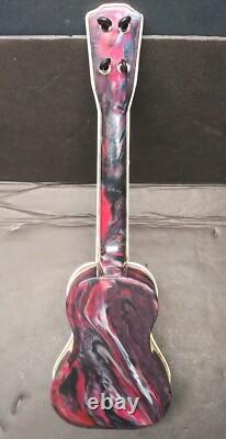 VERY RARE vintage 1962 SEATTLE WORLD'S FAIR TOY GUITAR SOUVENIR Space Needle V++