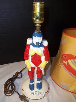 VINTAGE 1950s SPACE ASTRONAUT Figural Ceramic Lamp with Space Shade RARE