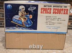 VINTAGE 1960s Litho Tin Plastic Space Scooter Astronaut Rider BOX Japan WORKING