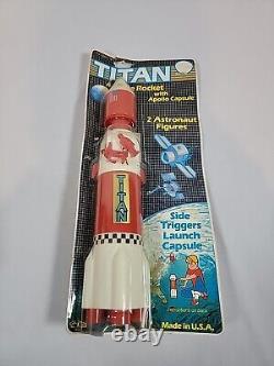 VINTAGE-1970's-PROCESSED PLASTIC CO. 14-APOLLO MOON ROCKET MOC Rare Titan