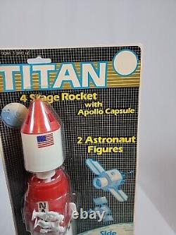 VINTAGE-1970's-PROCESSED PLASTIC CO. 14-APOLLO MOON ROCKET MOC Rare Titan