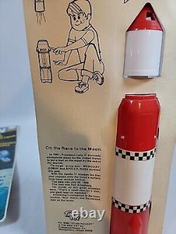 VINTAGE-1970's-PROCESSED PLASTIC CO. 14-APOLLO MOON ROCKET MOC Rare Titan