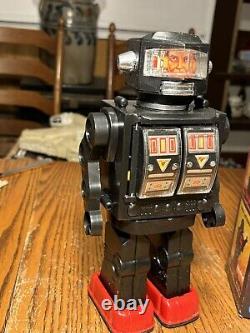 VINTAGE 1970s HK SPACE ROBOT SERIES HONG KONG ROBOT SUPER EXPLORER BOX CLEAN