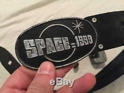 VINTAGE 1976 Remco SPACE 1999 Utility Belt + Stun Gun Plastic Role Play Toy COOL