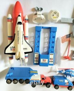 VINTAGE 1990s TONKA MISSION CONTROL SPACE SHUTTLE TOY PLAYSET ASTRONAUT FIGURES