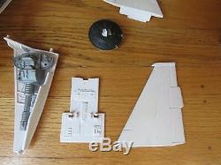 VINTAGE GI JOE 1987 DEFIANT SPACE SHUTTLE body & parts