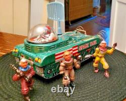 VINTAGE MODERN TOYS MASUDAYA TN tin SPACE TANK Japan and ajax archer spacemen