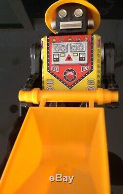 VINTAGE S. H HORIKAWA BUSY CART ROBOT 1960s Japan SPACE TIN BATTERY -OP