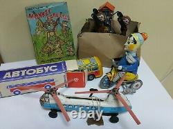 VINTAGE SPACE JET CAROUSEL WIND UP CLOCKWORK TOY 1960's AGATEX ROMANIA LEI WORKS