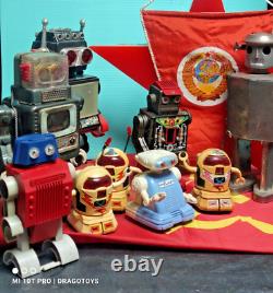 VINTAGE SPACE ROBOT WITH HAT MACHINE GEAR TOY WIND UP HORIKAWA 60s JAPAN PARTS