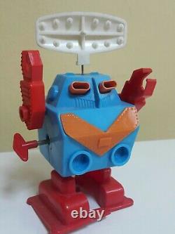 VINTAGE SPACE ROBOT WITH HAT MACHINE GEAR TOY WIND UP HORIKAWA 60s JAPAN PARTS