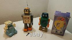 VINTAGE SPACE ROBOT WITH HAT MACHINE GEAR TOY WIND UP HORIKAWA 60s JAPAN PARTS