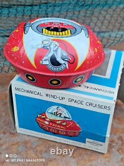 VINTAGE SPACE SHIP PATROL FLYING SAUSER T. T JAPAN WIND UP TOY 60s IN ORIG. BOX