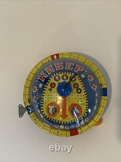 VINTAGE SPACE TOY UFO WIND UP SAUCER MOONROVER WALKER SOVIET USSR RUSSIA Works