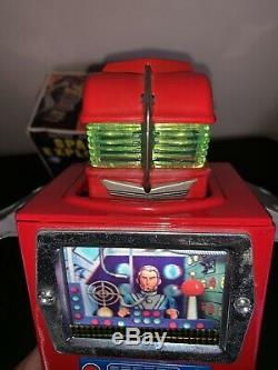 VINTAGE Yonezawa Red Space Explorer Robot Tin Battery Op Space Toy In Box 1967