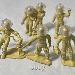 VTG 6 Tom Corbett Space Academy Figures Yellow Spacemen with Original Helmets