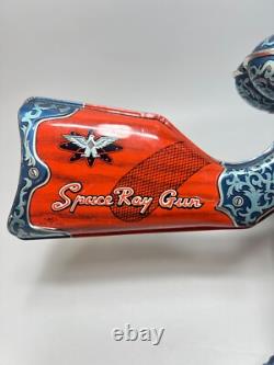 VTG KO Yoshiya Japan Space Ray Gun Tin Toy Double Barrel Pom Pom Action Friction