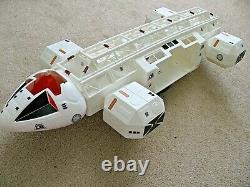 VTG Mattel SPACE 1999 EAGLE 1 SPACE SHIP WHITENESS RESTORED NO PARTS