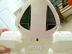 VTG Mattel SPACE 1999 EAGLE 1 SPACE SHIP WHITENESS RESTORED NO PARTS