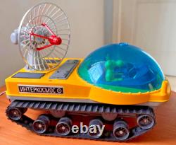 VTG Russian Soviet TOY SPACE SHIP BATTERY TRUCK LUNOKHOD LUNNIK CAR MOON WALKER