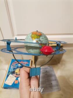 Vintage 1950 s GESCHA Tin #805 SATELLIT ROTARYO Toy Rotating Space Theme Toy