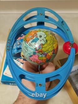Vintage 1950 s GESCHA Tin #805 SATELLIT ROTARYO Toy Rotating Space Theme Toy