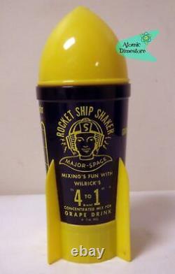 Vintage 1950s MAJOR SPACE ROCKET SHIP SHAKER Wilrick's 4 to1 GRAPE DRINK PREMIUM