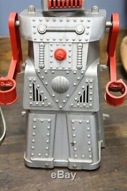 Vintage 1959 Ideal Toys Robert The Robot Plastic Remote Control Space Toy