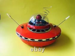 Vintage 1960's Cragstan KO Yoshiya Space Flying Saucer Battery Operated Working