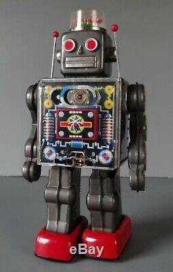 Vintage 1960's HORIKAWA FIGHTING ROBOT Tin Space Toy made in JAPAN