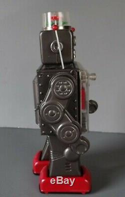 Vintage 1960's HORIKAWA FIGHTING ROBOT Tin Space Toy made in JAPAN