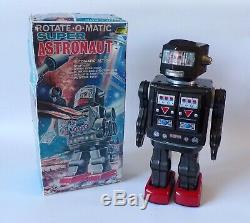 Vintage 1960's Horikawa Rotate-o-Matic Super Astronaut Japan Robot Space Tin Toy