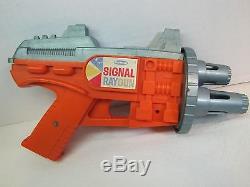 Vintage 1960s Remco Signal Raygun Space Ray Gun 3 barrels Orange & Silver