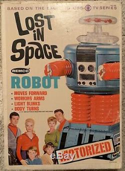Vintage 1966 REMCO LOST IN SPACE TOY ROBOT with BOX And INSTRUCTIONS
