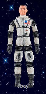 Vintage 1968 Mattel Major Matt Mason Black Strap Astronaut Outer Space Men Alien