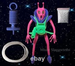 Vintage 1969 Mattel Matt Mason Scorpio 8 Colorforms Aliens Outer Space Men Rare