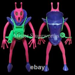 Vintage 1969 Mattel Matt Mason Scorpio 8 Colorforms Aliens Outer Space Men Rare