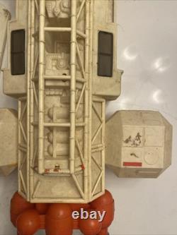 Vintage 1976 Mattel Space 1999 Eagle 1 Spaceship Incomplete