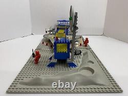 Vintage 1979 Lego Classic Space Galaxy Explorer 928 Complete 4 Minifigs