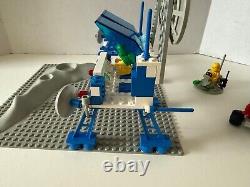 Vintage (1983) LEGO 6930 Space Supply Station 100% Complete RARE